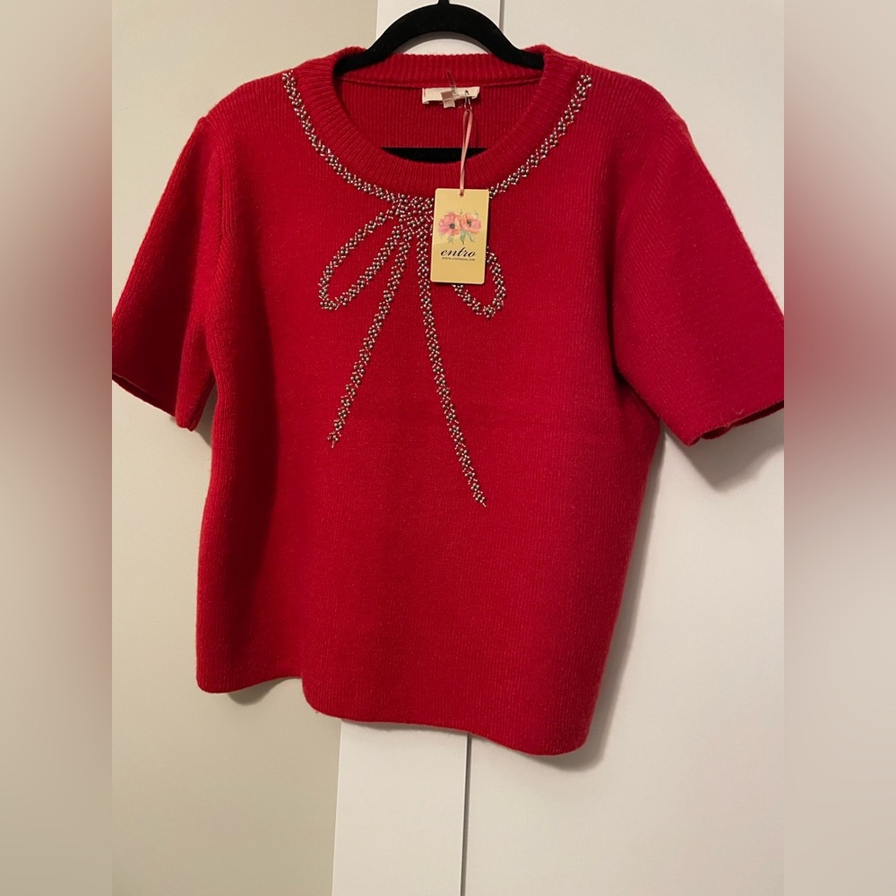 ENTRO BOW SWEATER New with tags